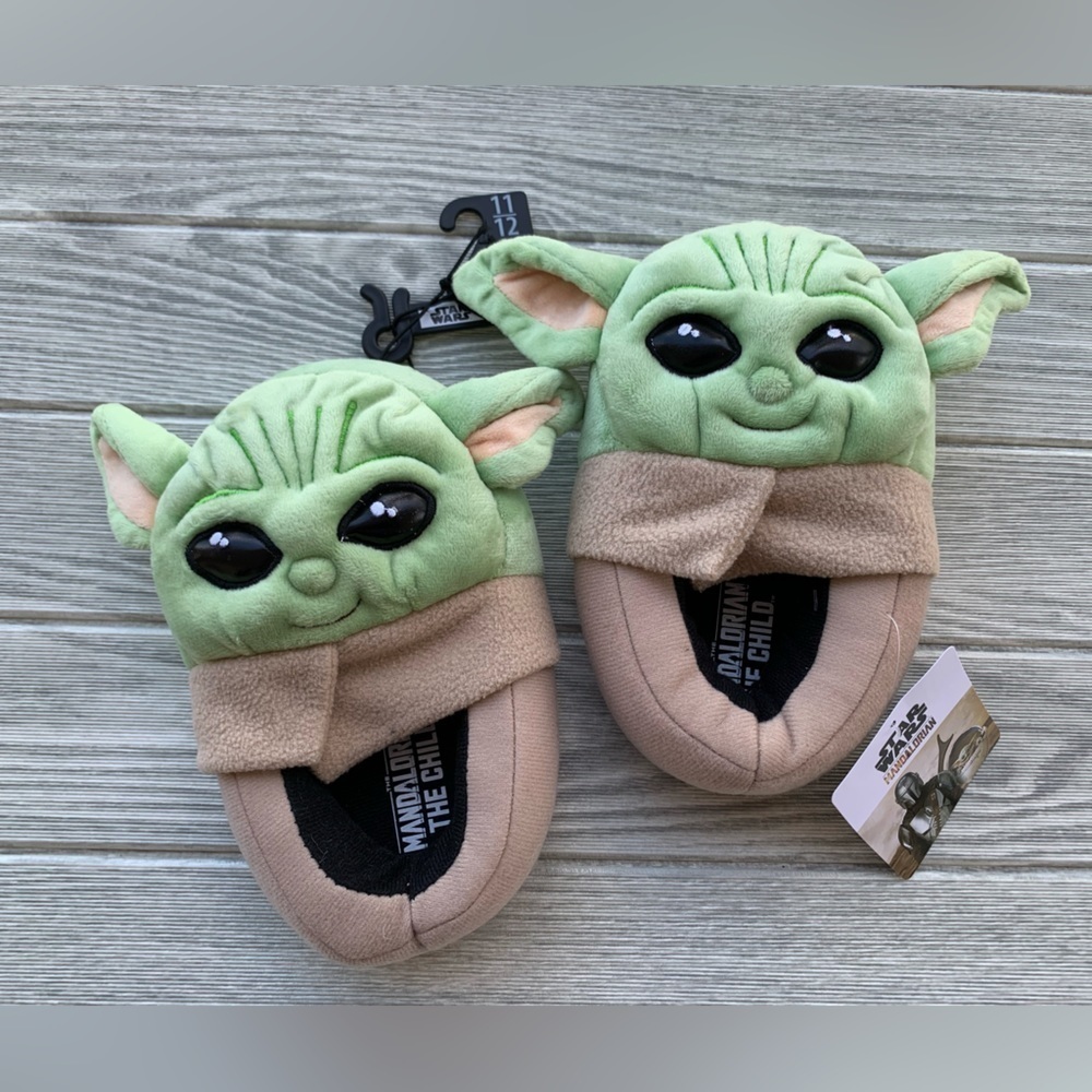 Star Wars The Mandalorian Grogu Youth Boy's Slippers